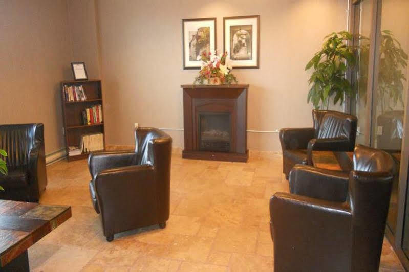 Days Inn By Wyndham Niagara Falls Lundys Lane Extérieur photo
